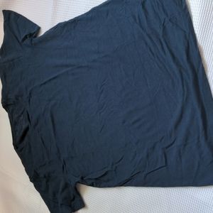 Navy t shirt